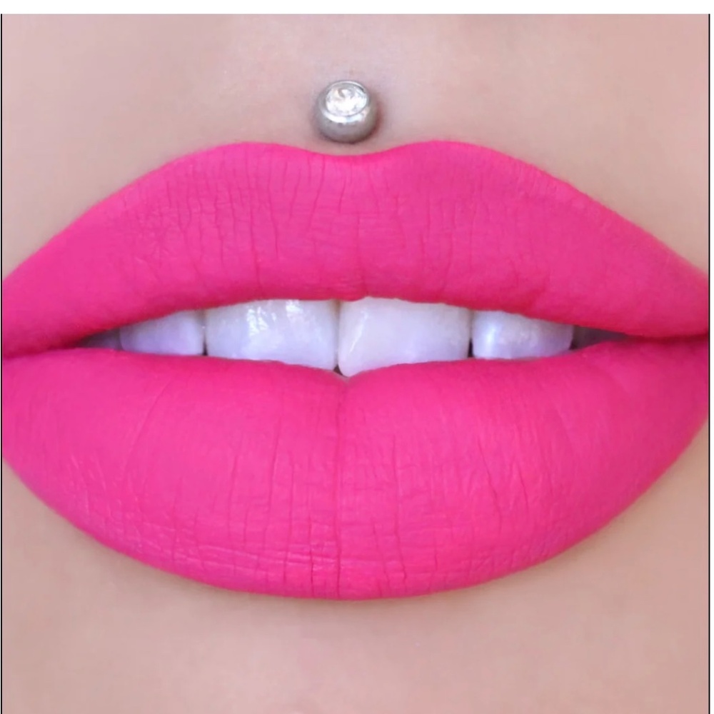 New in Box Jeffree Star Velour Liquid Lipstick‎ in Prom Night Bright Neon Pink